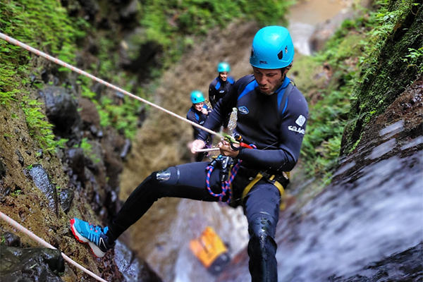 Canyoning