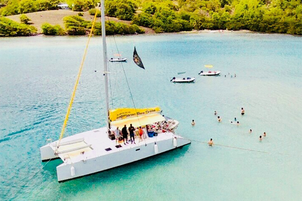 Journée catamaran fond blanc baignoire de Trapèze